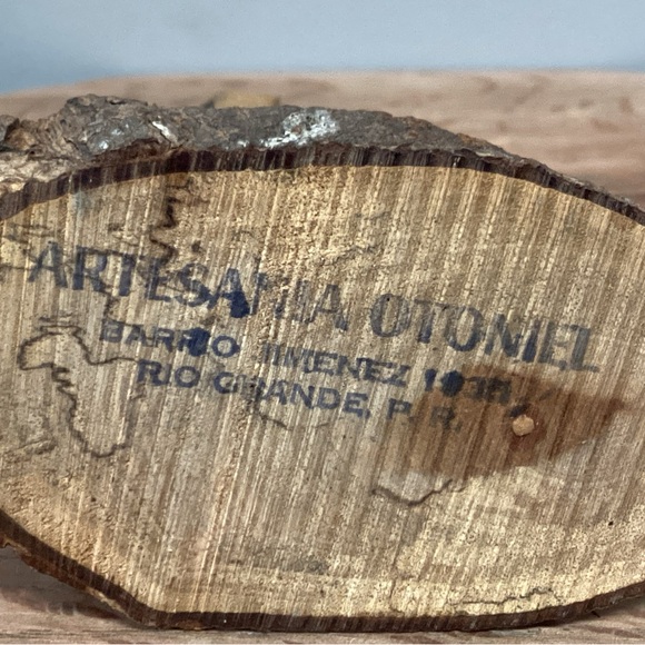 Vintage - Wood Carving signed by Otoniel - Est. @ 40 to 50 years old - Rare - Picture 11 of 12